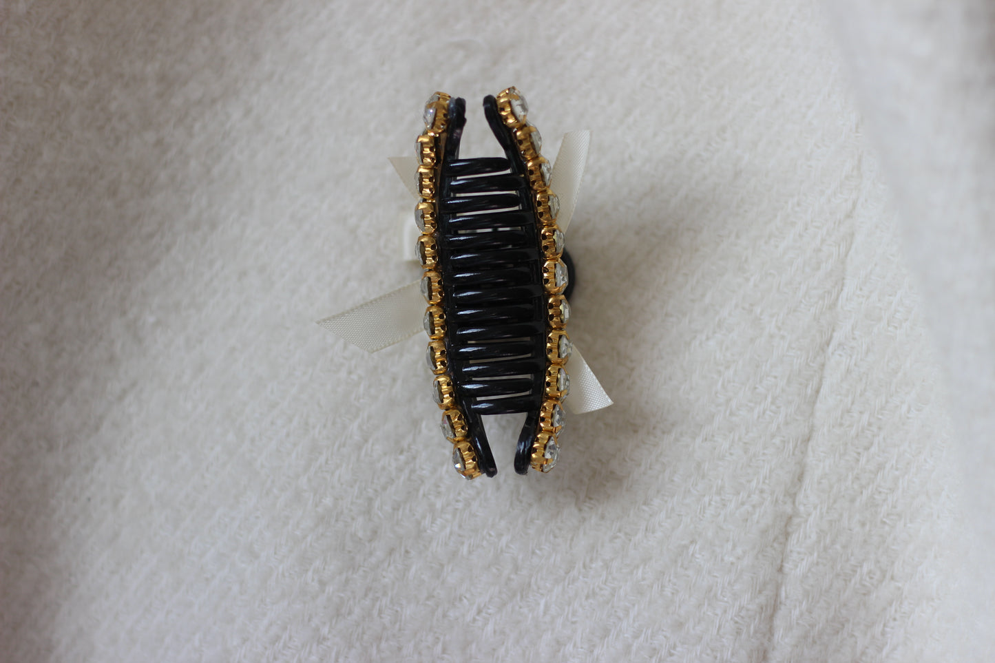 The Crystal Bow Mini Claw Clip in White